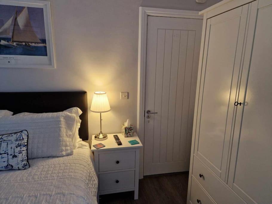 Room On Heath Park Cardiff Exterior foto